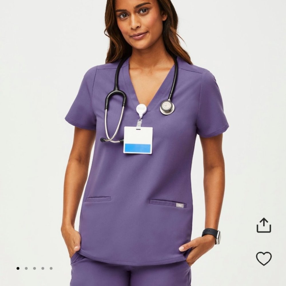 Amethyst Casma - Three-Pocket Scrub Top AND Amethyst Zamora - Jogger Scrub Pants